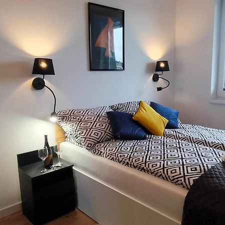 Appartamento Cicha Przystan Apartament Regata Garaz W Cenie Kołobrzeg Esterno foto